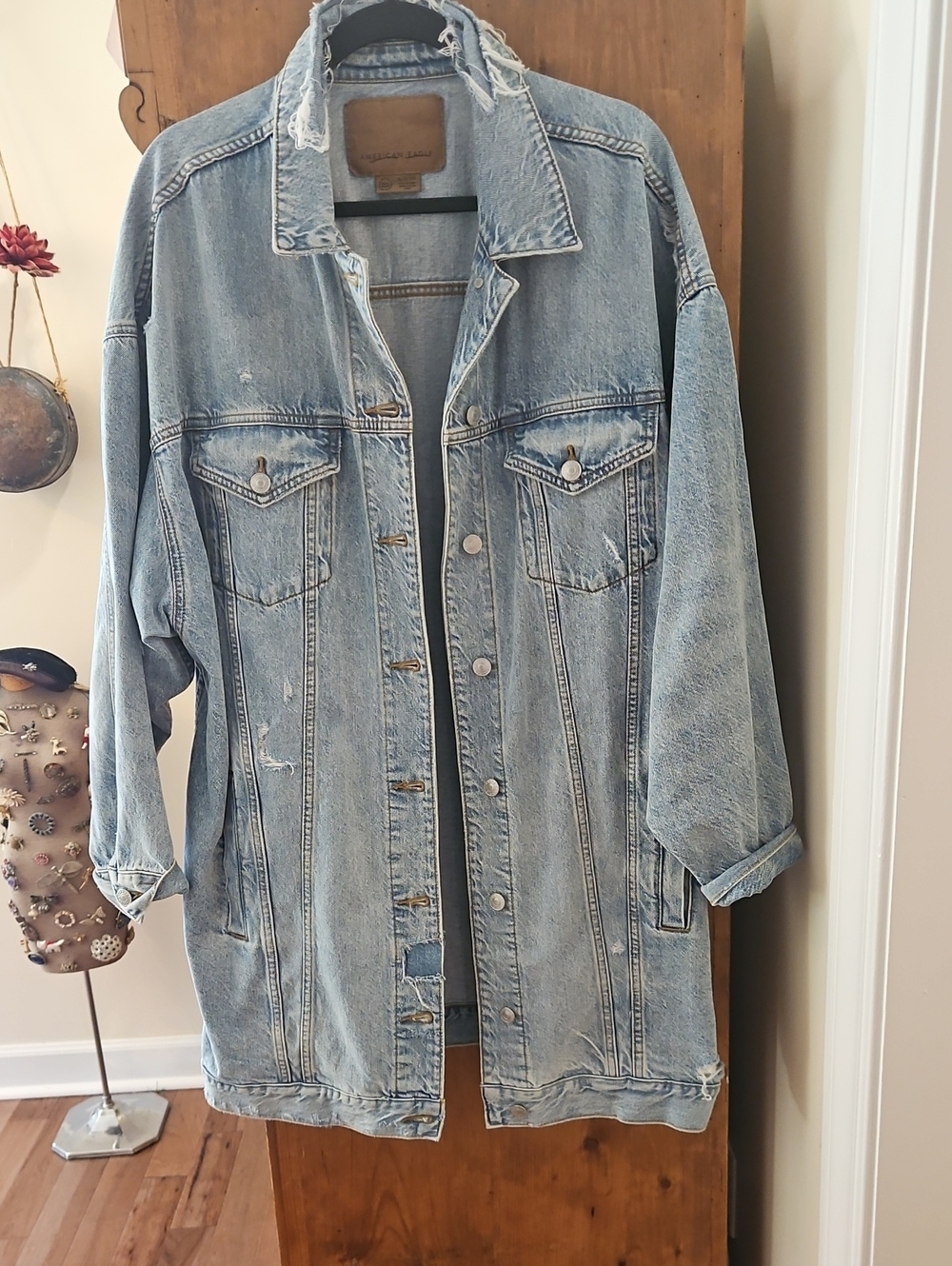 American Eagle AE Super Oversized Denim Distressed Jacket Blue XL